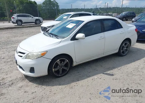 2011 Toyota Corolla Le z USA, uszkodzony, nr VIN 2T1BU4EE4BC700640